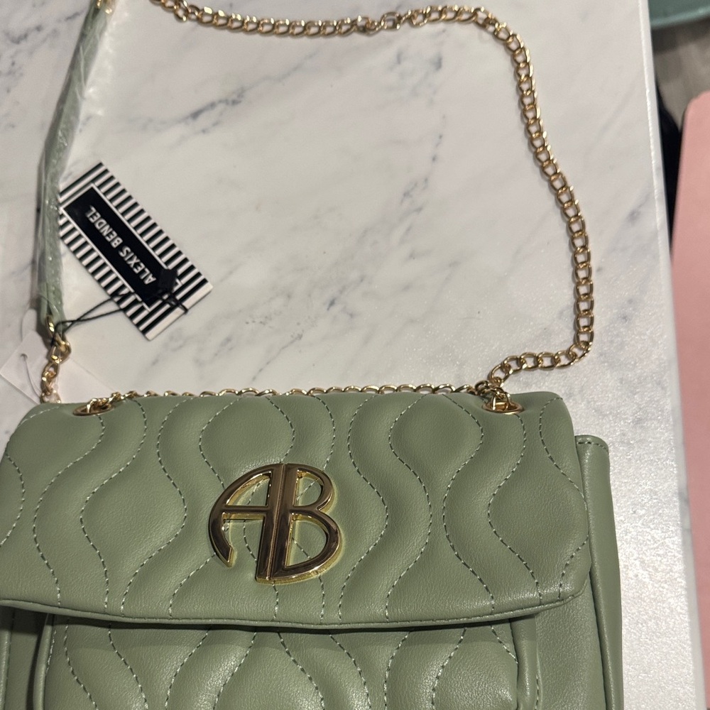 Green Quilted Shoulder Bag with Gold Chain